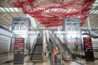NEWS - Neuer Berliner Flughafen BER testet das Gepäcksystem