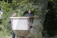 NEWS - Vermisstenfall Maddie McCann: Durchsuchung und Grabung in einem Kleingarten in Zusammenhang in Seelze 