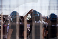 NEWS - Porto Empedocle, Sizilien: Ausbrüchen von Migranten aus Quarantänelagern 