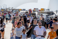 NEWS - Coronavirus: Heisse Sommertemperaturen in Scheveningen