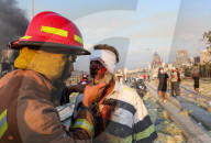 NEWS - Beirut: Verletzte und erste Rettungsdienste nach Explosion 