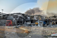 NEWS - Beirut: Verletzte und erste Rettungsdienste nach Explosion 