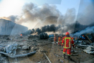 NEWS - Beirut: Verletzte und erste Rettungsdienste nach Explosion 