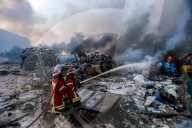 NEWS - Beirut: Verletzte und erste Rettungsdienste nach Explosion 
