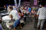 NEWS - Beirut: Verletzte und erste Rettungsdienste nach Explosion 