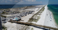 NEWS - Coronavirus: Navarre Beach in Florida