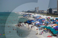 NEWS - Coronavirus: Navarre Beach in Florida