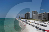 NEWS - Coronavirus: Navarre Beach in Florida