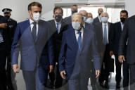 NEWS -  Der französische Präsident Macron am Ort der Explosion im Hafen von Beirut