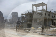 NEWS -  Der französische Präsident Macron am Ort der Explosion im Hafen von Beirut