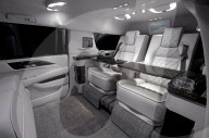PEOPLE - Sylvester Stallones Super-Luxus-SUV steht zum Verkauf