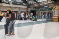 NEWS - Coronavirus: Reisende am Gare du Nord - Paris