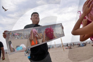 NEWS - Coronavirus: Sommertag am Strand von Coney Island, NY