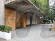 NEWS - Coronavirus: USA - Viele Läden in Manhattan, NYC, sind weiterhin geschlossen