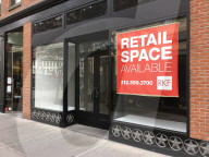 NEWS - Coronavirus: USA - Viele Läden in Manhattan, NYC, sind weiterhin geschlossen