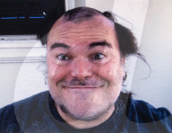 PEOPLE - Jack Black rasiert sich kahl