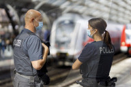 NEWS - Coronavirus: Kontrolle der Einhaltung der Maskenpflicht in Bus und Bahn in Deutschland