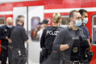 NEWS - Coronavirus: Kontrolle der Einhaltung der Maskenpflicht in Bus und Bahn in Deutschland