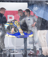 ROYALS - Prinz Carl Philip von Schweden nimmt bei starkem Regen am Kart-Rennen im GTR-Motorpark in Eskilstuna, Schweden, teil