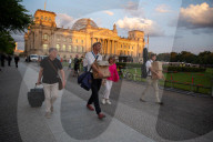 NEWS - Coronavirus: Proteste gegen Coronavirus-Massnahmen in Berlin
