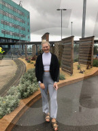 SCHICKSALE - Nach der Rückkehr aus einem Rucksackurlaub entpuppt sich der Jetlag von Ella Dawson als aggressiver Blutkrebs