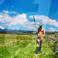 FEATURE -  Wie ihn Gott erschaffen hat: Rancher Dick Powers arbeitet gern im Adamskostüm