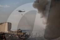 NEWS -  Beirut: Grossbrand im Hafen Wochen nach der Explosion