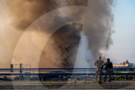 NEWS -  Beirut: Grossbrand im Hafen Wochen nach der Explosion