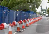 Hammersmith Bridge closed London