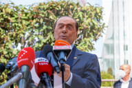 NEWS - Silvio Berlusconi verlässt das Krankenhaus San Raffaele 