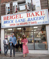 ROYALS - Prinz William und Catherine backen Brot London Bridge Jobcenter