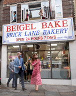 ROYALS - Prinz William und Catherine backen Brot London Bridge Jobcenter