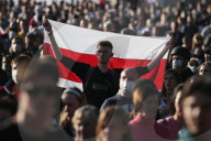 NEWS - Belarus:  Hunderte von Festnahmen bei Anti-Lukaschenko-Massenkundgebung in Minsk