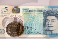 NEWS - Britisches Pfund, US-Dollar, Euro, Schweizer Franken (Symbolbilder)