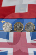 NEWS - Britisches Pfund, US-Dollar, Euro, Schweizer Franken (Symbolbilder)