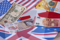NEWS - Britisches Pfund, US-Dollar, Euro, Schweizer Franken (Symbolbilder)