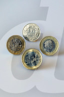 NEWS - Britisches Pfund, US-Dollar, Euro, Schweizer Franken (Symbolbilder)