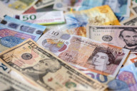 NEWS - Britisches Pfund, US-Dollar, Euro, Schweizer Franken (Symbolbilder)