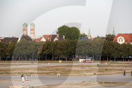 NEWS - Coronavirus: Leere Theresienwiese in München
