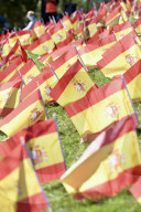 NEWS - Coronavirus: Mehr als 50'000 Flaggen für die spanischen Opfer des Coronavirus in Madrid