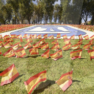 NEWS - Coronavirus: Mehr als 50'000 Flaggen für die spanischen Opfer des Coronavirus in Madrid