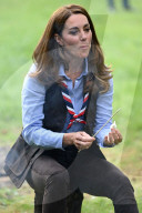 ROYALS - Herzogin Catherine besucht Pfadfinder in Northolt