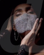 FEATURE - Diamant- und Weissgold-Gesichtsmaske zum Preis von 250'000 USD
