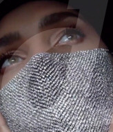FEATURE - Diamant- und Weissgold-Gesichtsmaske zum Preis von 250'000 USD
