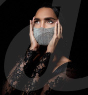 FEATURE - Diamant- und Weissgold-Gesichtsmaske zum Preis von 250'000 USD
