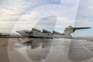 NEWS - Das "kaspische Seemonster": Russisches Flugboot Ekranoplan wird in Derbent ausgestellt