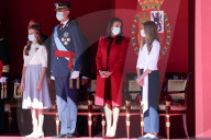 ROYALS - Spanische Royals bei der Militärparade zum Nationalfeiertag im Königspalast in Madrid