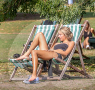 Police patrol London parks to enforce the ‚ÄúRule of Six‚Äù as the mini-heatwave continues in the South East of England with highs of 29c. 