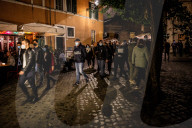 NEWS - Coronavirus: Polizeikontrollen im nächtlichen Rom