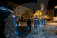NEWS - Coronavirus: Polizeikontrollen im nächtlichen Rom